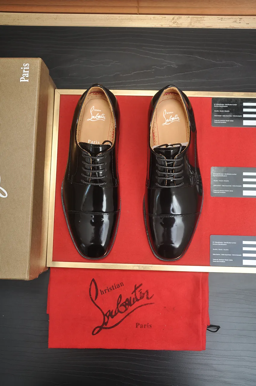 Men's shoes 💰620💶 [Chrstian Loubotin] Red-soled shoes 💋Original mold opening, the highest version on the market, purely handmade ➕Imported cowhide uppers, first-layer water-dyed cowhide lining! Original EU high-gloss outsole. 38 to 45 (45 customized)
